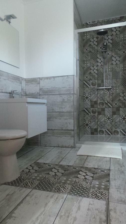 Number9 - Now With Air Conditioned Rooms Carlipa Εξωτερικό φωτογραφία