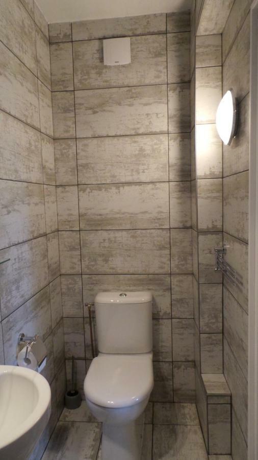 Number9 - Now With Air Conditioned Rooms Carlipa Εξωτερικό φωτογραφία